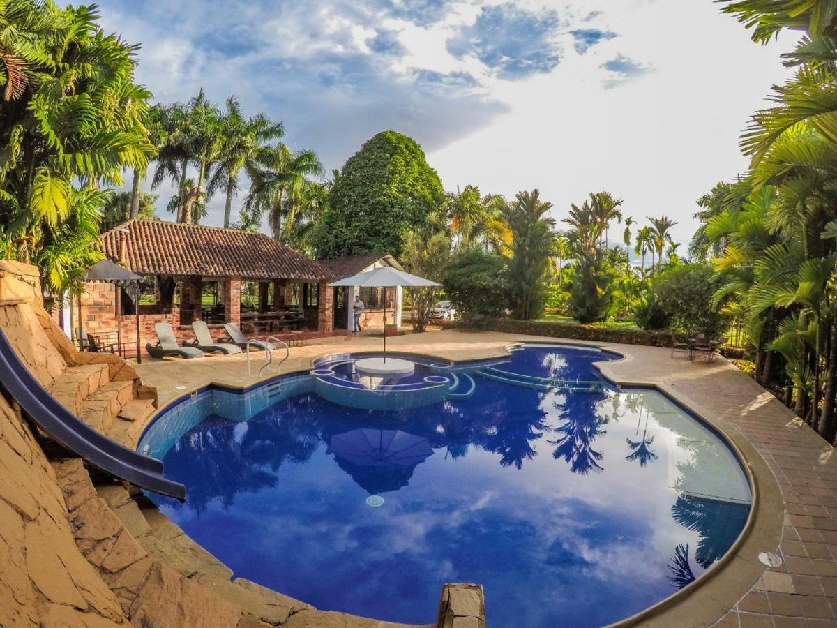 Hotel Hacienda Gualanday Apiay Esterno foto
