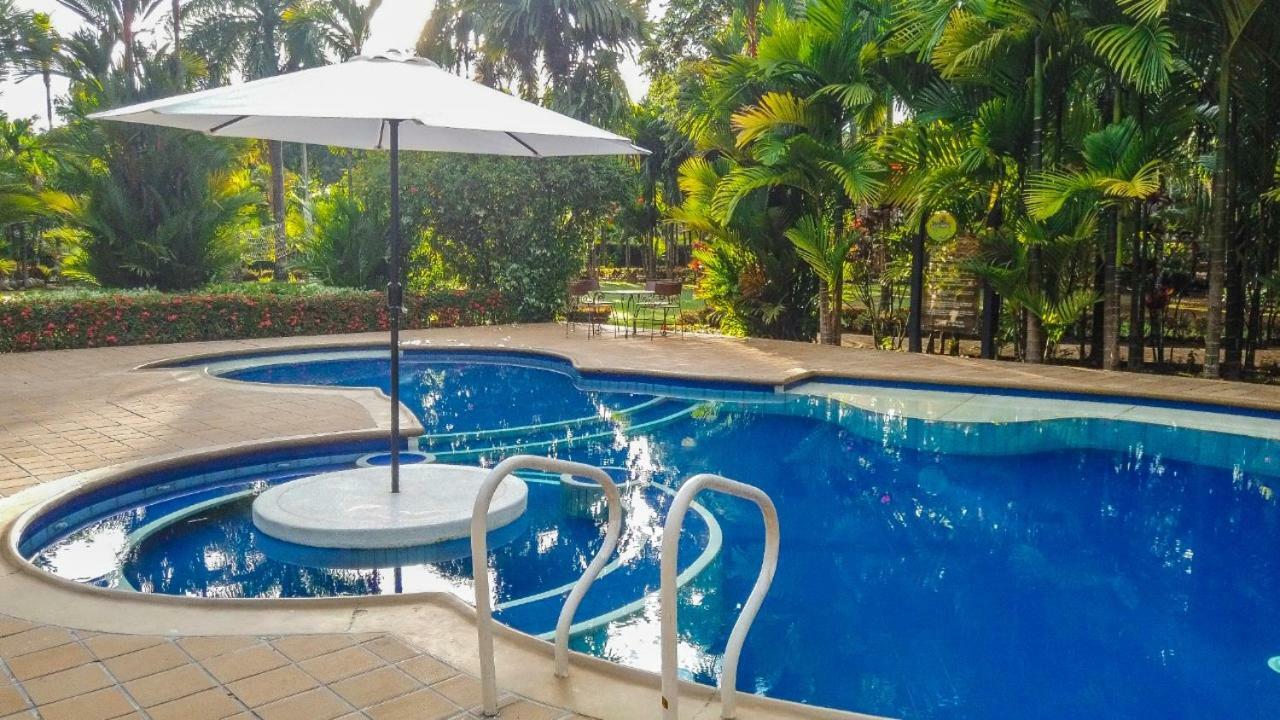 Hotel Hacienda Gualanday Apiay Esterno foto